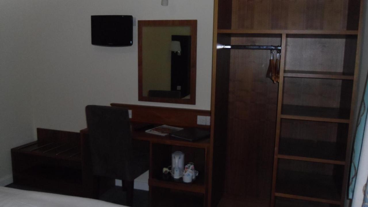 Eyesleepover Eyemouth Ngoại thất bức ảnh
